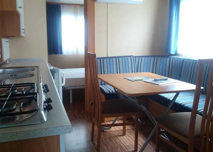 キャンプ場 Amici Di ラツィーゼ