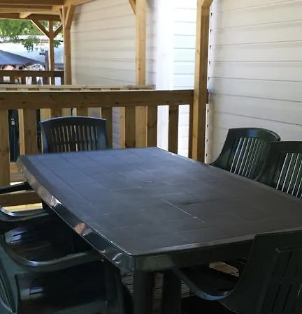 Amici Di לאזיסה